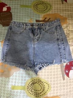 (Category: ) located in . Submitted by heyitsjessss (Listing ID 1444643708, Image 1). Description: .
