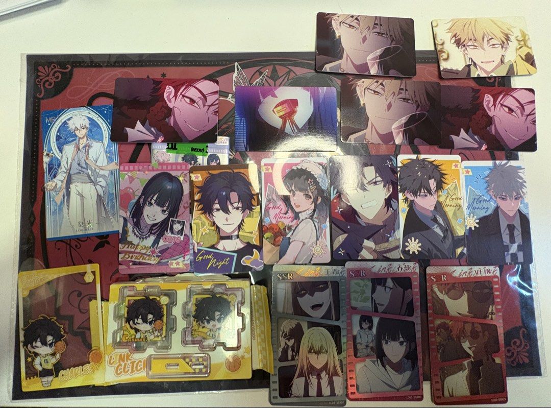 Link click bundle (Category: J-Wave Merchandise) located in Singapore. Submitted by abbodon_azrael (Listing ID 1444607265, Image 1). Description: Selling everything at $ 12 Acryclic stand, some are NFC card and normal card.