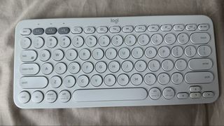 Logitech K380 Multi-Device Bluetooth Keyboard White497834393569208320