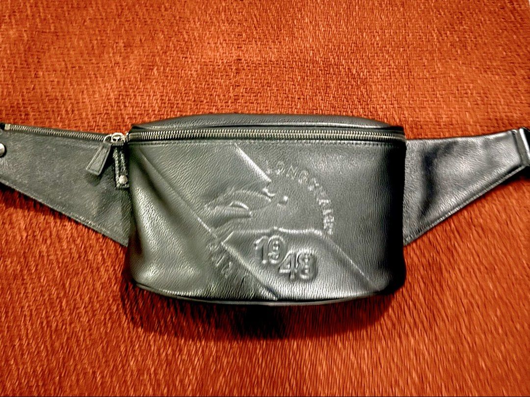 Longchamp for men (Category: Luxury Bags & Wallets) located in Quezon City. Submitted by iammarc1 (Listing ID 1444616002, Image 2). Description: Authentic Longchamp black leather belt bag/crossbody bag Used once Bought for $350 or 21,000 Selling for 15,000 only Sm north or trinoma meet up.