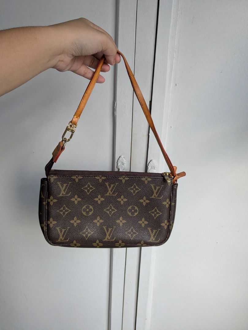 Louis Vuitton Pochette Bag (Category: Luxury Bags & Wallets) located in Quezon City. Submitted by nnncorner (Listing ID 1444517014, Image 2). Description: Louis Vuitton Accessories Pochette Bag Japan Source ( no inclusions ) pls self authenticate I stated it's Japan Source Code M51890 Iconic Monogram Coated Canvas with removable pattina strap Depth: 3 cm (1.18 in) Width: 21 cm (8.26 in) Height: 13 cm (5.11 in) Hand carry or shoulder bag style 9/1
