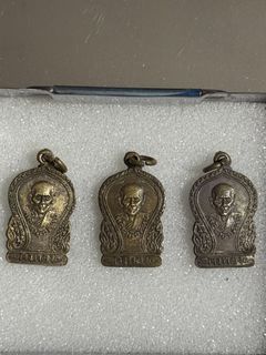 (Category: ) located in . Submitted by niyomsiam-amulets (Listing ID 1444657482, Image 1). Description: .