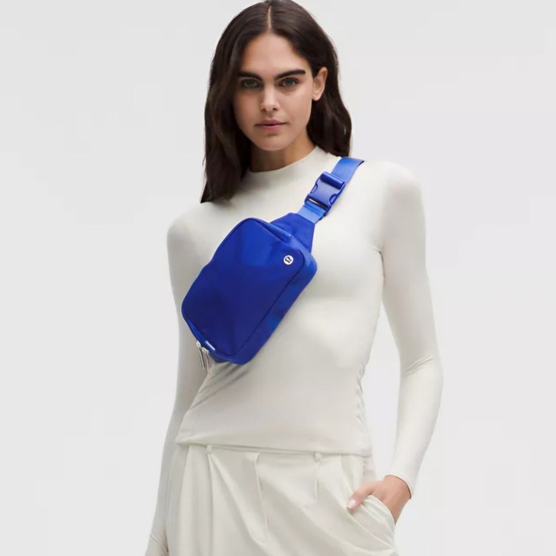 Lululemon Everywhere Belt Bag - 2L Royal Blue (Category: Cross-body Bags) located in Bulacan. Submitted by bnbig (Listing ID 1444526231, Image 2). Description: - Royal blue Lululemon belt bag - Water-repellent fabric - Main zippered compartment - Interior mesh pocket - Exterior zippered pocket - Adjustable strap for crossbody or waist wear - Ideal for carrying everyday essentials.