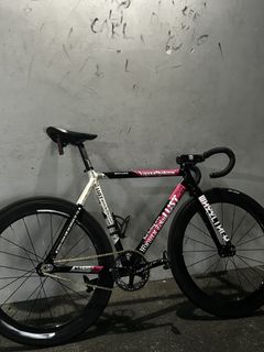 (Category: ) located in . Submitted by freebikes (Listing ID 1444548005, Image 1). Description: .