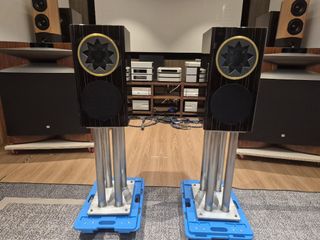 Speaker Collection item 3