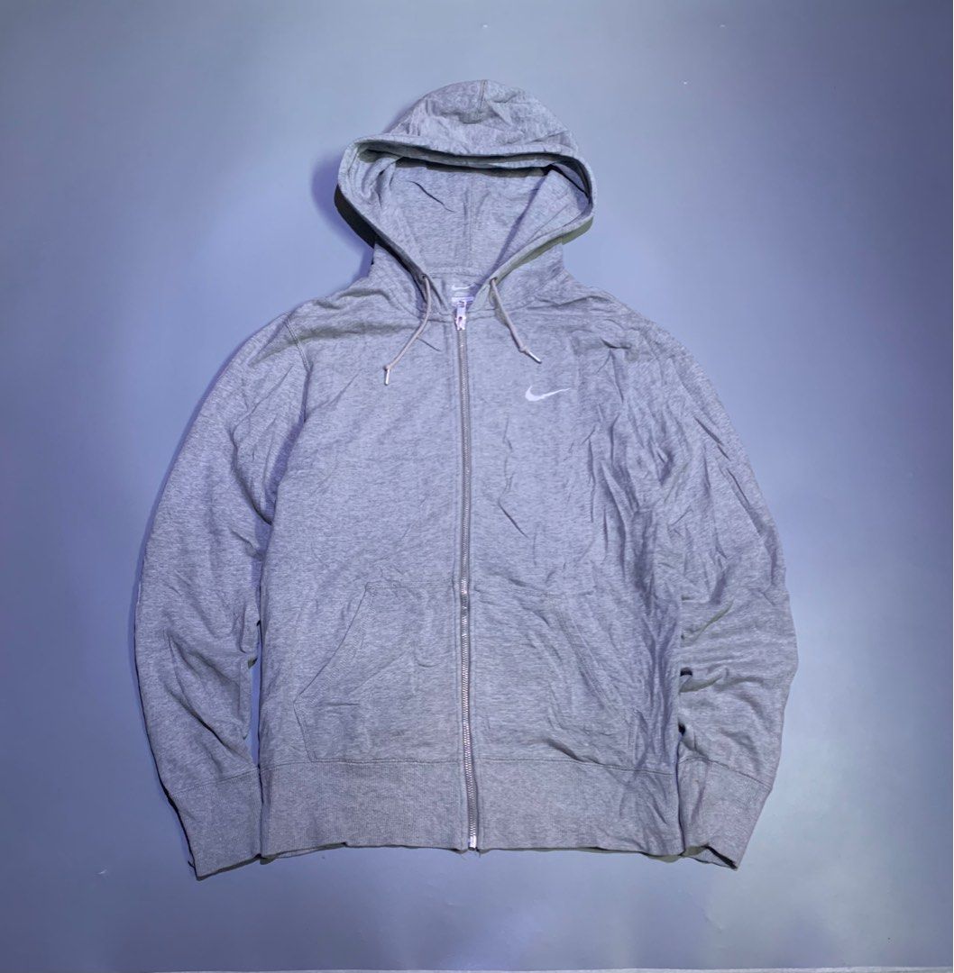 NIKE SIDE SWOOSH ZIPUP HOODIE (Category: Activewear) located in Valenzuela. Submitted by thriftwisely_ph (Listing ID 1444597248, Image 1). Description: NIKE SIDE SWOOSH ZIPUP HOODIE L 27.5 W 21.5 Condition: 9.7/10 Color rate: 9.7/10 Issue: none.