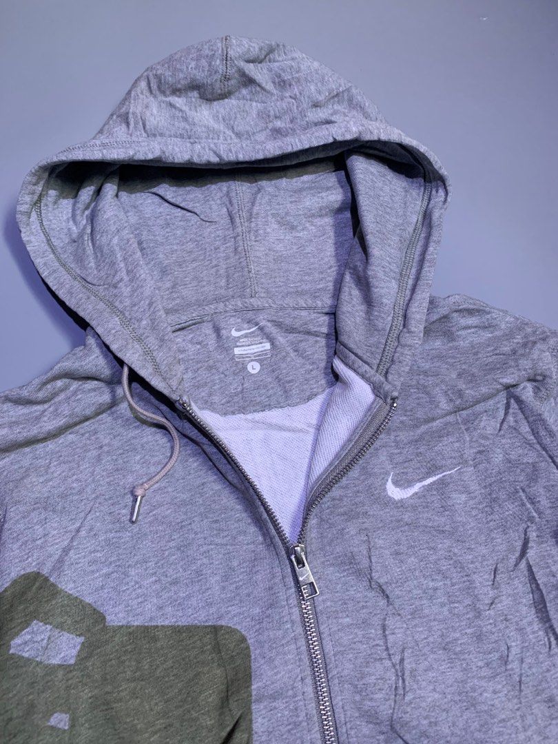 NIKE SIDE SWOOSH ZIPUP HOODIE (Category: Activewear) located in Valenzuela. Submitted by thriftwisely_ph (Listing ID 1444597248, Image 2). Description: NIKE SIDE SWOOSH ZIPUP HOODIE L 27.5 W 21.5 Condition: 9.7/10 Color rate: 9.7/10 Issue: none.