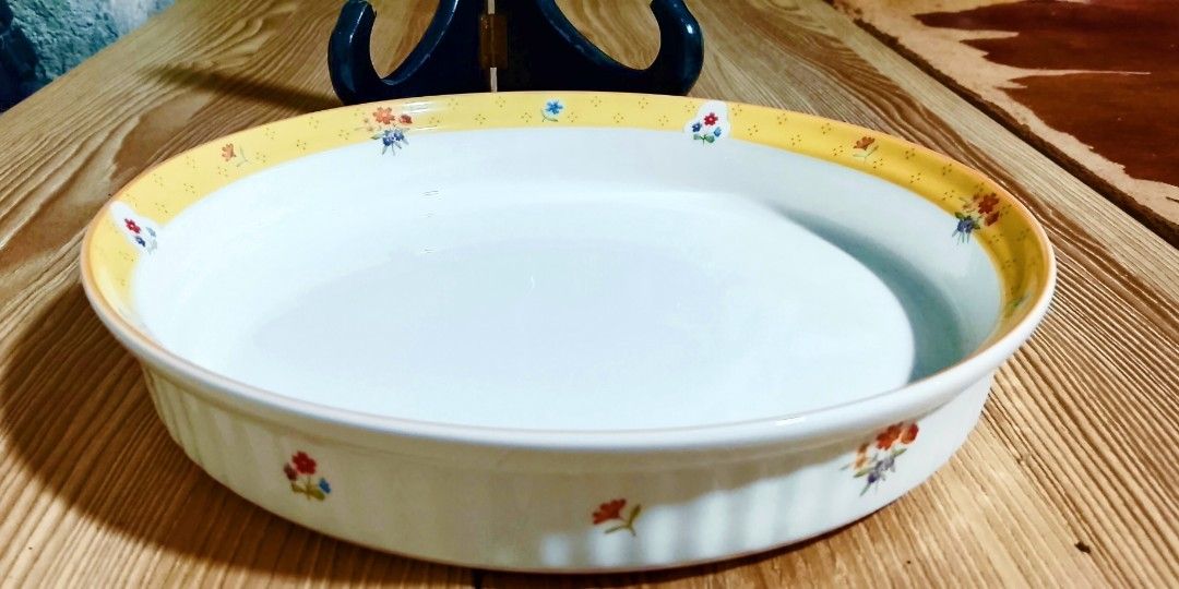 Noritake True love baking dish (Category: Other Kitchenware & Tableware) located in Cabanatuan. Submitted by miss.maia (Listing ID 1444622202, Image 3). Description: Noritake True love baking dish UNUSED +SF.