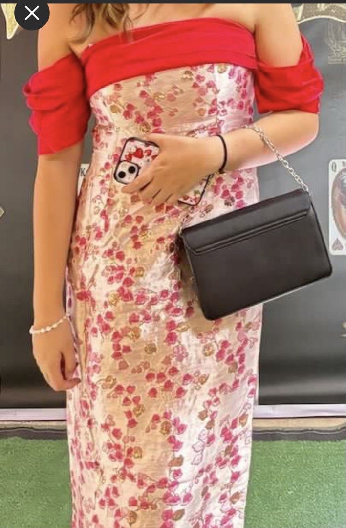 Off-Shoulder Floral Dress Formal (Category: Dresses) located in Cebu City. Submitted by hellomolly_ (Listing ID 1444624235, Image 3). Description: - Cebu - Perfect for special occasions - Please check size chart for measurements - It has stitch marks on the inside of the dress (tried to sew it) - Worn Once (Og Price: 2400) - Medium.