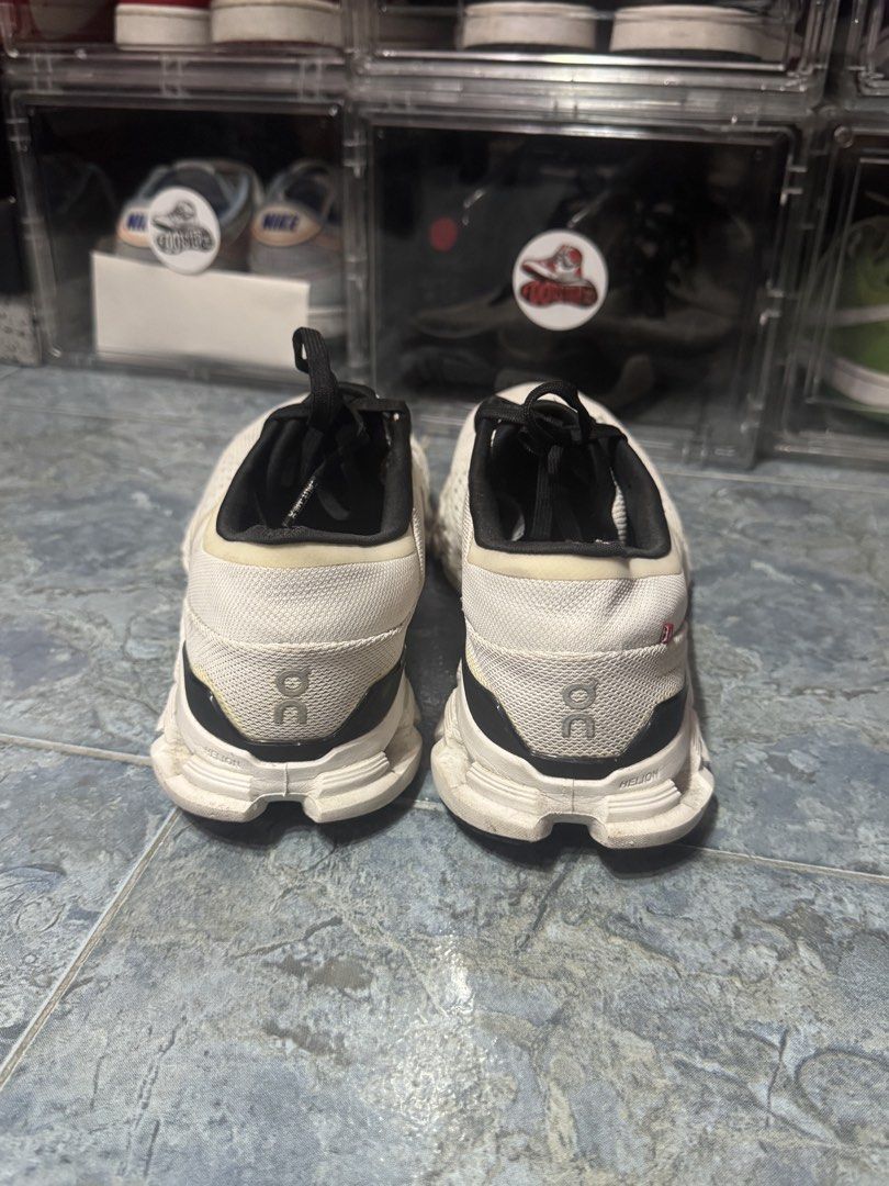 ON Cloud X4 Ivory Black (Category: Sneakers) located in Makati City. Submitted by vinsanity41546 (Listing ID 1444651273, Image 2). Description: - ON Cloud X4 running shoes - Color: White with black accents - Ideal for running and everyday wear - Soles show some signs of use, but plenty of life remaining - Black laces included - Feel free to ask any questions!.