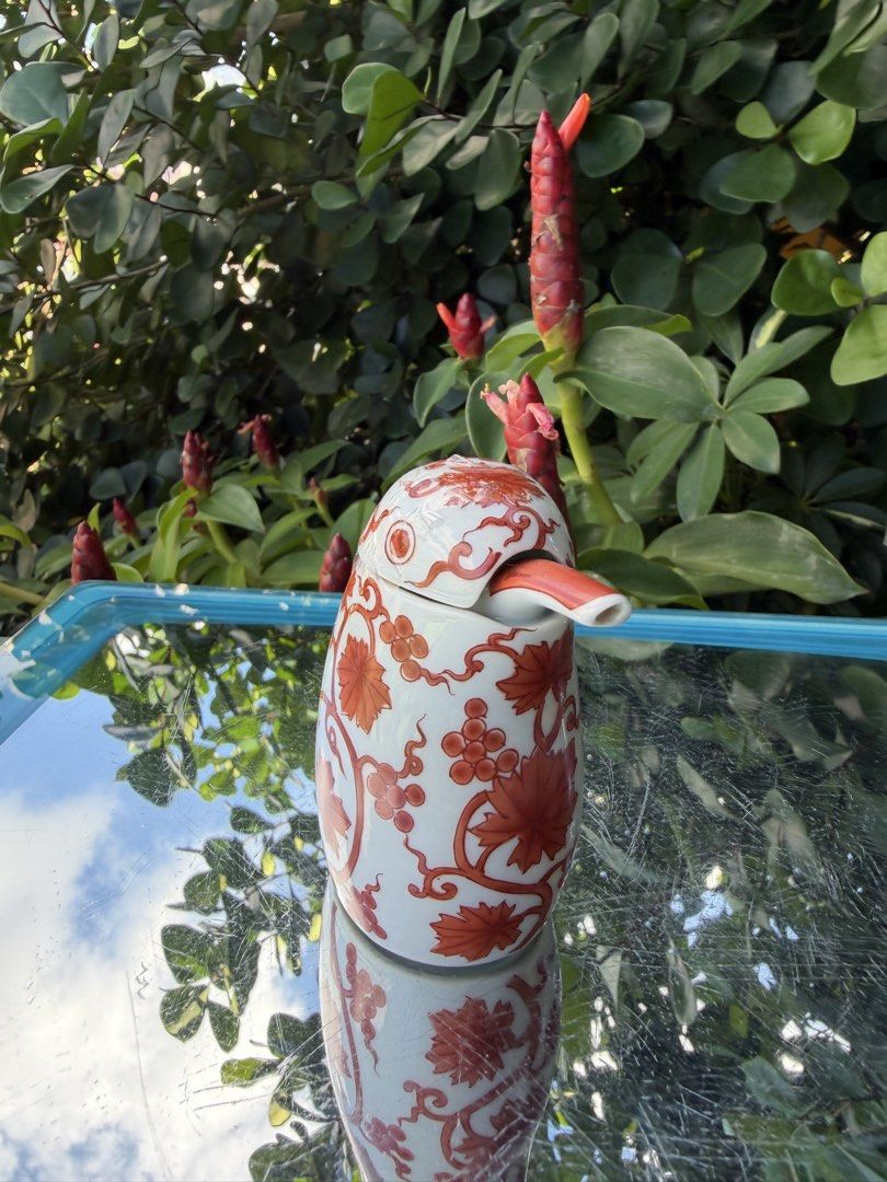 One piece bird form soy condiment dispenser (Category: Cookware & Accessories) located in Davao. Submitted by parteawares2 (Listing ID 1444555919, Image 2). Description: One piece unique shape bird condiment oriental dispenser .