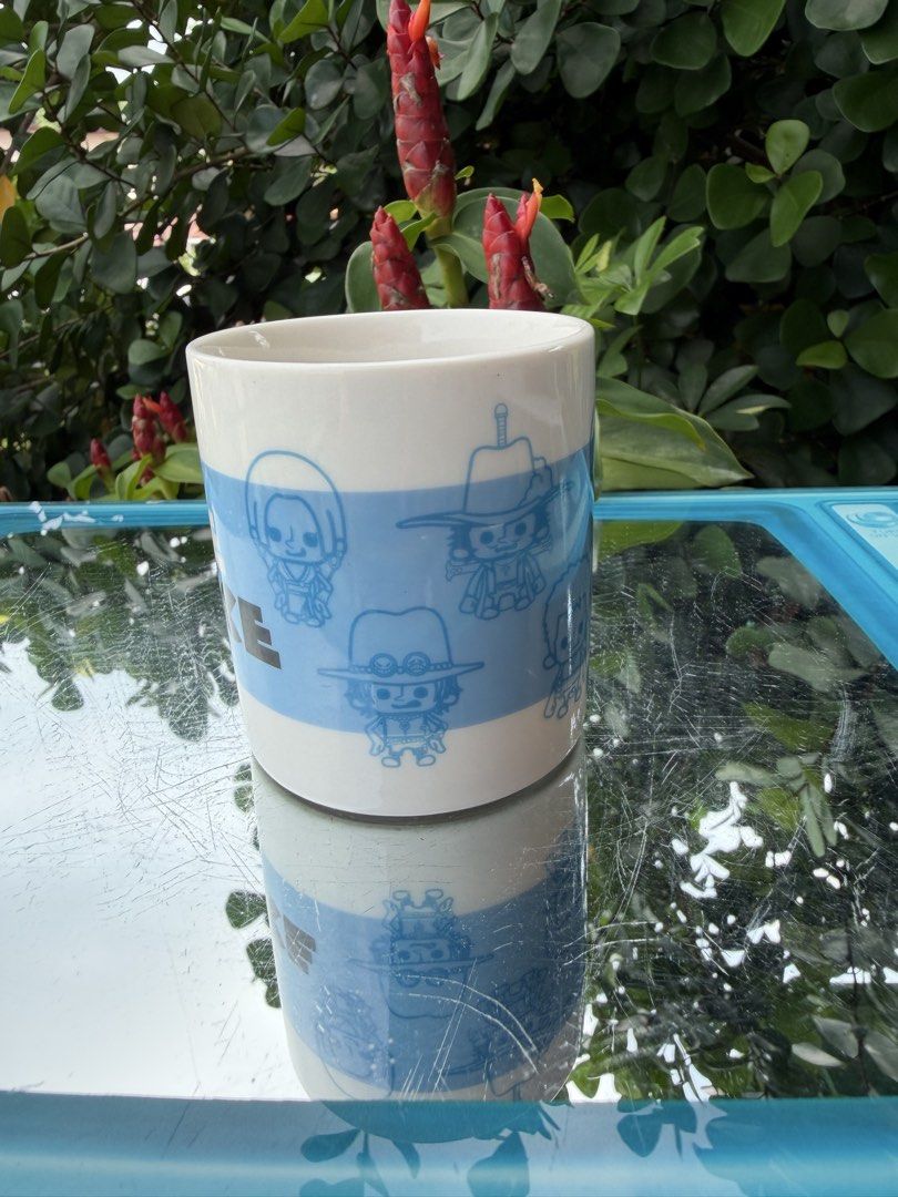One piece mug (Category: Coffee & Tea Tableware) located in Davao. Submitted by parteawares2 (Listing ID 1444565536, Image 3). Description: One piece mug collectible .