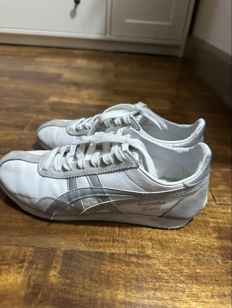 Original Onitsuka Tiger Runspark White Silver (Category: Sneakers) located in Manila. Submitted by declutterbyja (Listing ID 1444594359, Image 3). Description: - Original Women’s Classic Onitsuka Tiger Runspark - Bought in Japan - Color: White Silver - Material: Leather / Suede - Size: 23CM EU37 - No more box - RFS: Declutter - Location: Pasay City.