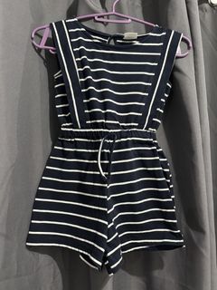 (Category: ) located in . Submitted by juviscloset (Listing ID 1444611367, Image 1). Description: .