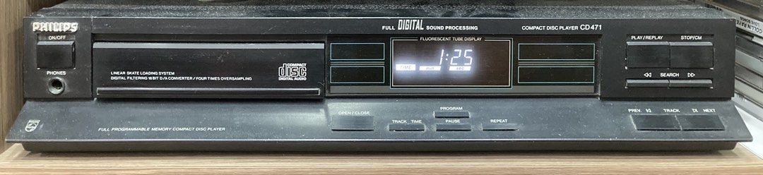 Philips CD471 Compact Disc Player485821126678958081