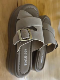 (Category: ) located in . Submitted by compulsive_shopper (Listing ID 1444657837, Image 1). Description: .
