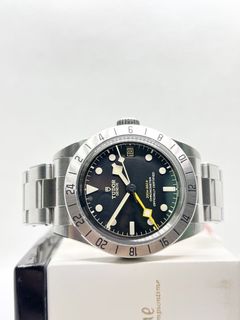 (Category: ) located in . Submitted by brightime (Listing ID 1444585904, Image 1). Description: .