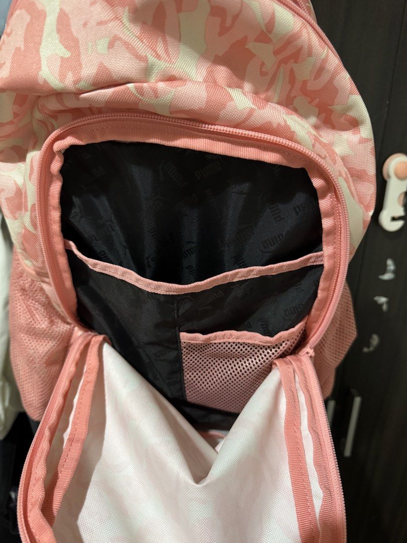 Puma backpack (Category: Backpacks) located in Singapore. Submitted by jaxnatan (Listing ID 1444638708, Image 2). Description: Too big for my gal to use! PM me if you are interested 🙏🏼.