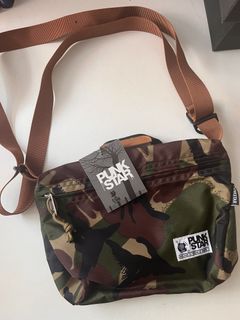 (Category: ) located in . Submitted by secondchapter.thriftstore (Listing ID 1444579043, Image 1). Description: .