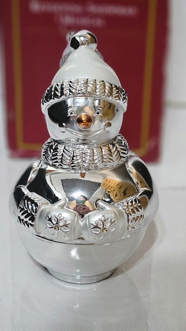 Reed & Barton Revolving Snowman Musical (Category: Other Home Decor) located in Balanga. Submitted by momstyle.ph (Listing ID 1444558193, Image 3). Description: - Reed & Barton revolving snowman musical - Plays a tune - Silver plated - Comes in original box - Box shows some wear - Great for holiday decor SALE PRICE❤️.