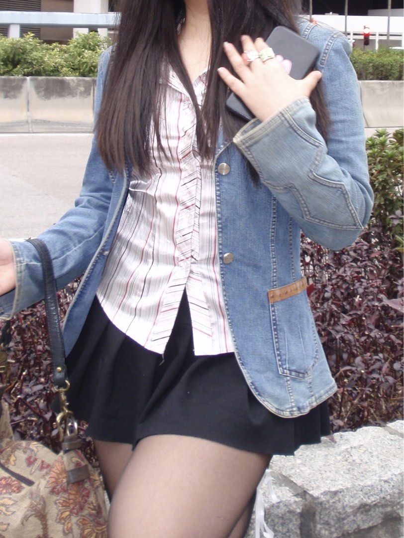 SALE Vintage Denim Jacket (Category: Coats, Jackets and Outerwear) located in Manila. Submitted by kash19_ (Listing ID 1444645547, Image 2). Description: orig price: 800 current price: 500.