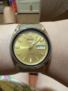 (Category: ) located in . Submitted by preloved_by_ea (Listing ID 1444569068, Image 1). Description: .