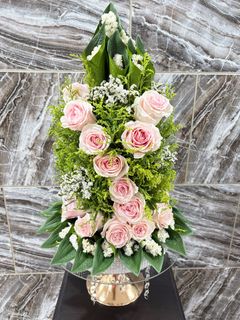 (Category: ) located in . Submitted by flowerbloomsies (Listing ID 1444569252, Image 1). Description: .