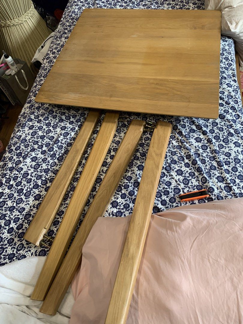 Small Table (Category: Coffee & Tea Tableware) located in Petaling Jaya. Submitted by charchoal (Listing ID 1444511113, Image 2). Description: COD - Damansara Utama Condition : Well Used .