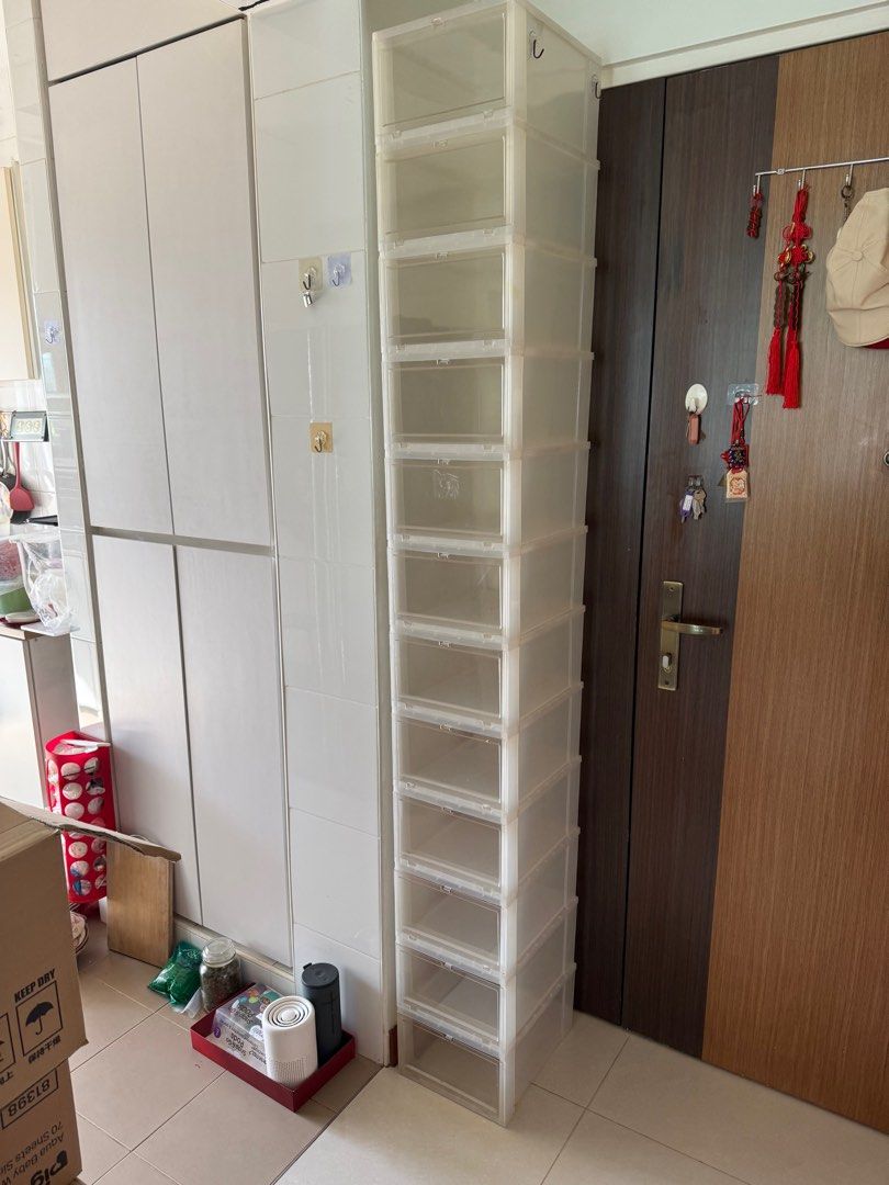 12 pcs Stackable Clear Plastic Shoe Storage $1 per box485634016784558080