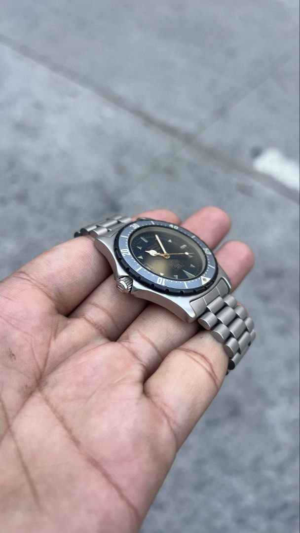 TAG Heuer 2000 Professional “Blue Caviar” Mens (Category: Luxury Watches) located in Caloocan City. Submitted by _alennchan (Listing ID 1444589551, Image 3). Description: TAG Heuer 2000 Professional “Blue Caviar” Mens - Ref. 972.606 - Condition: 9.8/10 - No issue/ Mint condition - Up to 8.5 Wrist Size - Case size approx 37mm - Rotating bezzel - Quartz Movement - Comes with replacement box - Money back if provenfake x10 Inclusions: Inner box, Oute