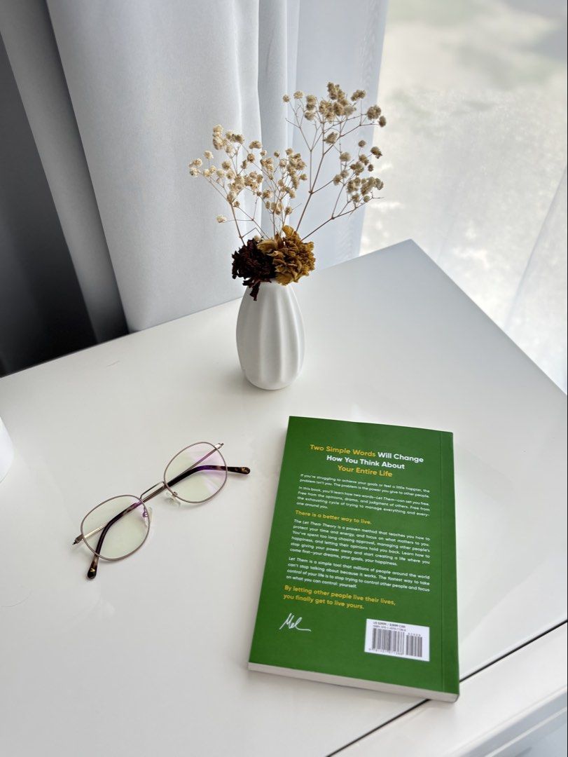 The Let Them Theory by Mel Robbins (Category: Storybooks) located in Tuguegarao City. Submitted by _aeontriz (Listing ID 1444530014, Image 3). Description: ✔️Excellent Condition ✔️Clean Pages ✔️Perfect for Self-Growth & Motivation ✔️Affordable Price.