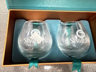 （分類：）位於 。 由 sneakerworld2019 提交（商品編號 1444523416，圖片 1）。簡介： 。