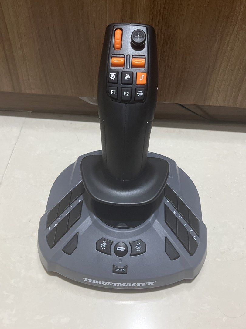 Thrustmaster simtask farmstick （分類：手掣）位於 Hong Kong。 由 aseabdeel 提交（商品編號 1444602702，圖片 1）。簡介： 幾乎全新，淨係用過一次。