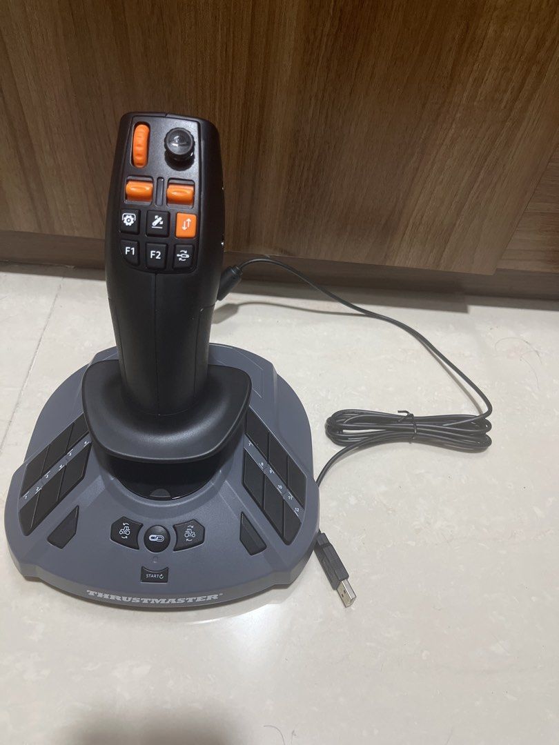 Thrustmaster simtask farmstick （分類：手掣）位於 Hong Kong。 由 aseabdeel 提交（商品編號 1444602702，圖片 2）。簡介： 幾乎全新，淨係用過一次。