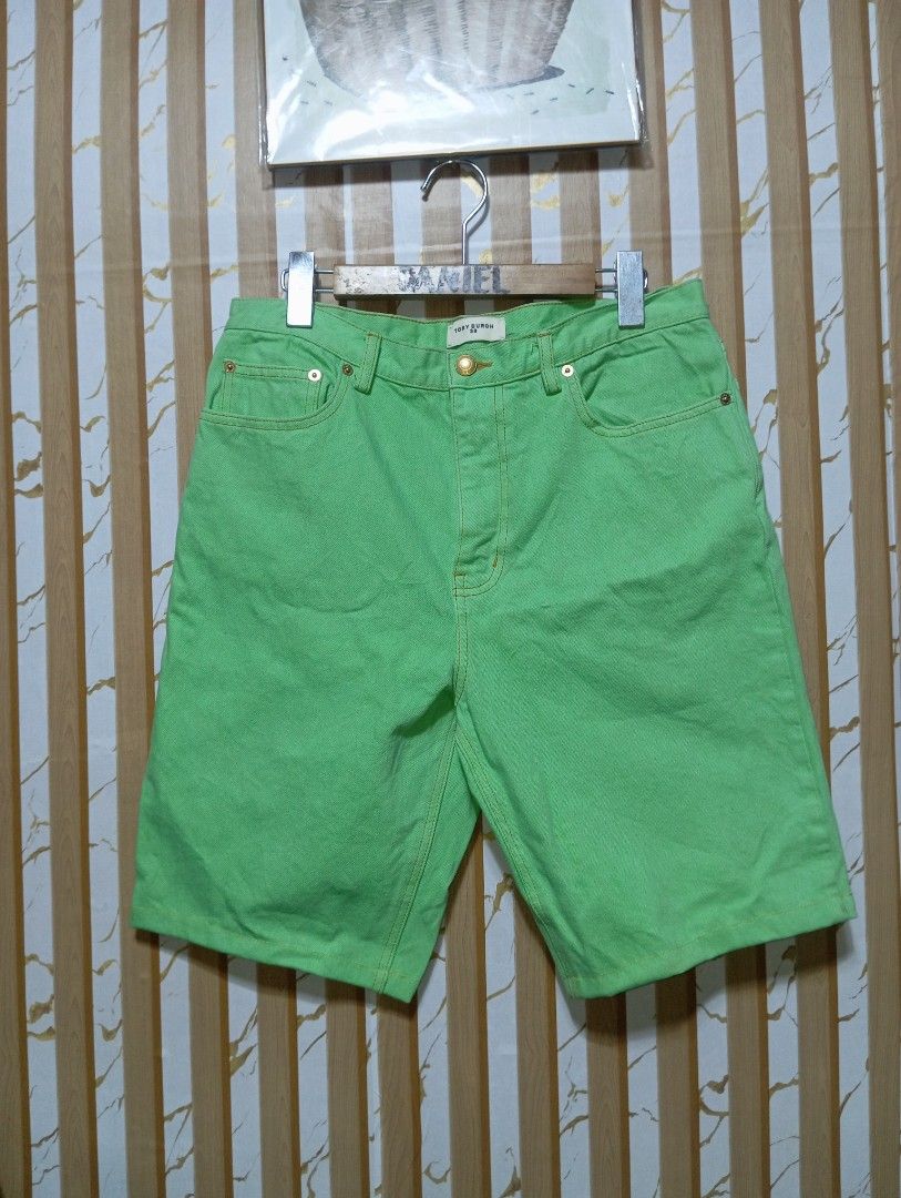 TORY BURCH SHORT (Category: Shorts) located in Monkayo. Submitted by danielcabusora (Listing ID 1444594248, Image 1). Description: TURY BURCH SHORT (COVERTED) W-32 L-21 AS NEW NO FLAWS.