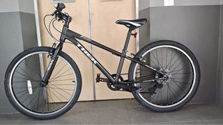 (Category: ) located in . Submitted by bicycles09 (Listing ID 1444564313, Image 1). Description: .
