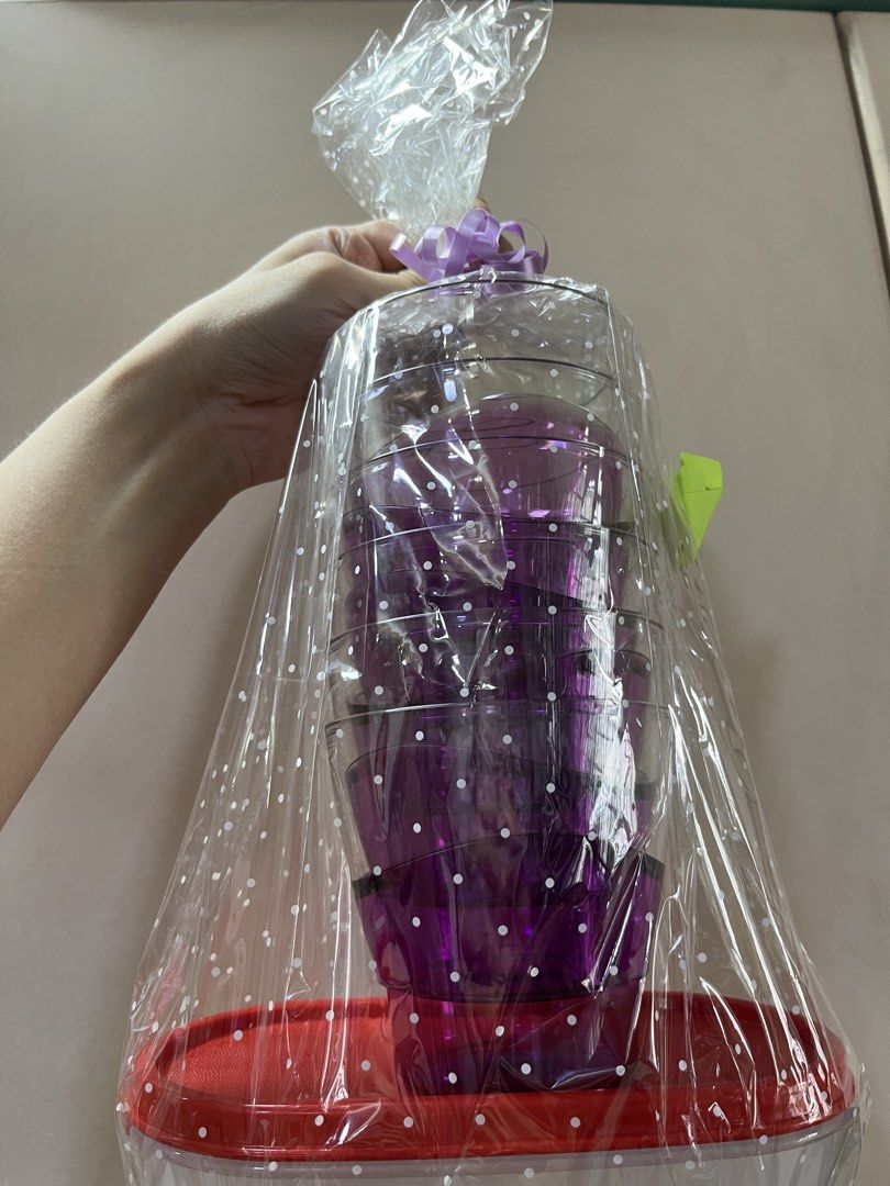 Tupperware cups485918863010703360