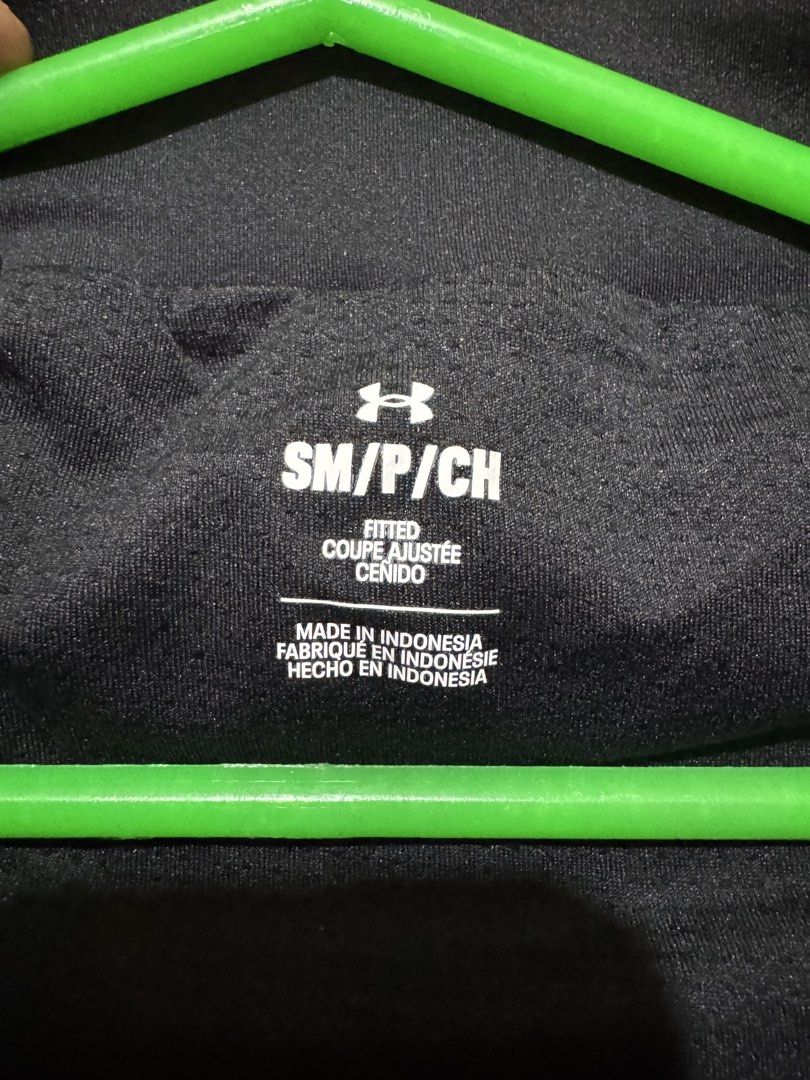 Under Armour Fitted Shorts SM/P/CH Black (Category: Shorts) located in Caloocan City. Submitted by rodelramos.rivera (Listing ID 1444514646, Image 3). Description: - Under Armour Black Shorts - Size: SM/P/CH - Style: Fitted - Perfect for workouts or casual wear - Made in USA.