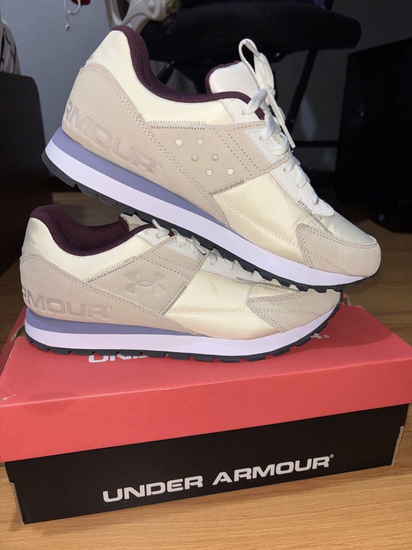 Under Armour UA Essential Runner (Category: Sneakers) located in Quezon City. Submitted by cptsp (Listing ID 1444564215, Image 2). Description: Under Armour UA Essential Runner Condition: Brand new with box Size: US 10 Negotiable for sure buyers!.