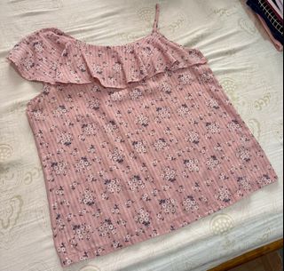 (Category: ) located in . Submitted by mskath21 (Listing ID 1444537122, Image 1). Description: .