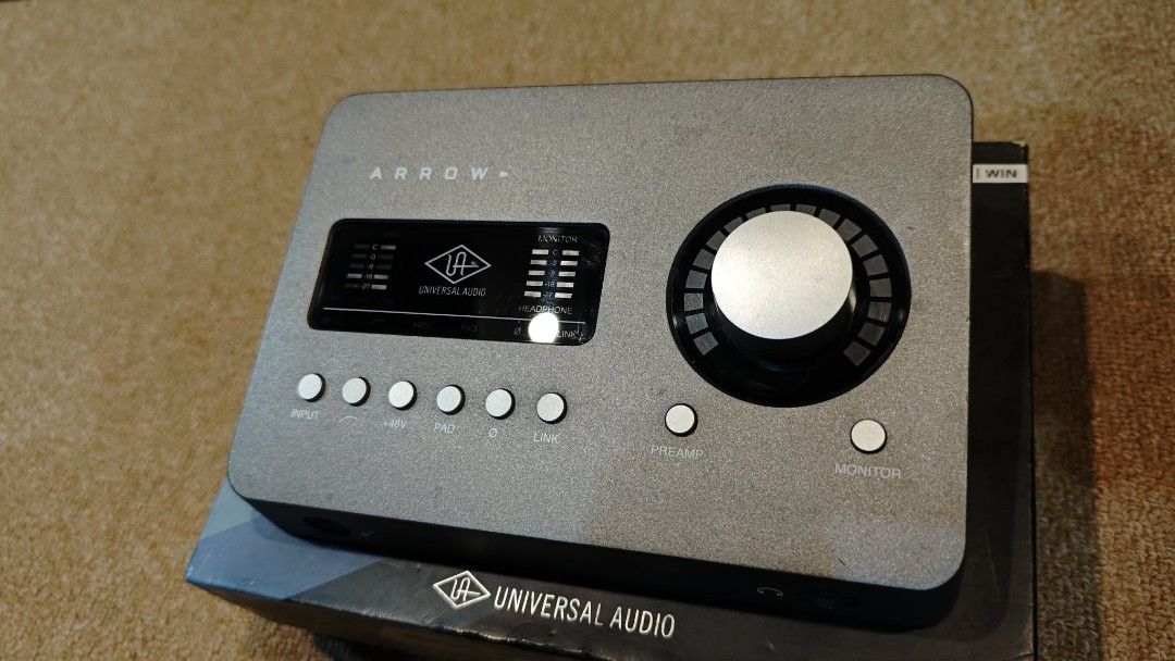 Universal Auido Arrow audio interface for Sale (Category: Soundbars, Speakers & Amplifiers) located in Quezon City. Submitted by johnybuddy (Listing ID 1444572261, Image 2). Description: Universal Auido Arrow audio interface for Sale Selling for 25,000 pesos Trade value is 28,000 pesos All great working condition With free uad plugins Test to sawa dito studio Commonwealth QC Area.