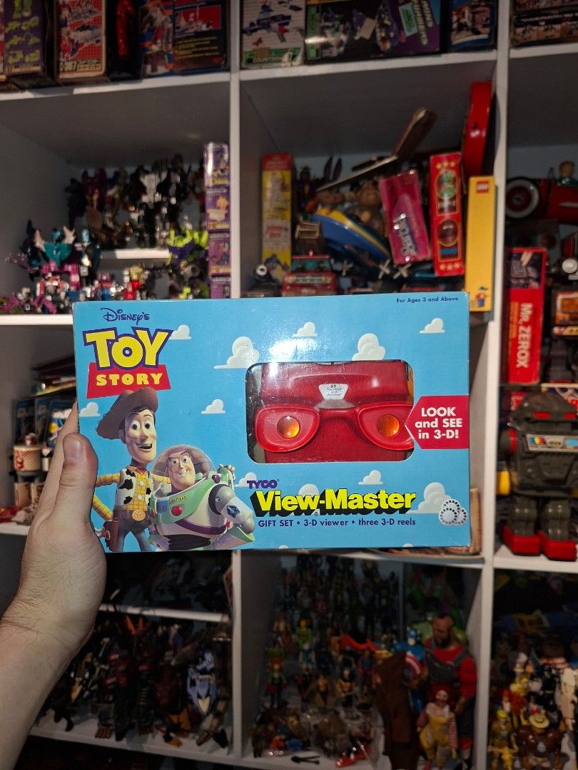 Vintage 1995 Toy Story 1st version viewmaster box set, complete! (Category: Vintage Collectibles) located in Manila. Submitted by retrotoycollections (Listing ID 1444551208, Image 1). Description: complete box set 3 reels, 1 viewer original and rare box set.