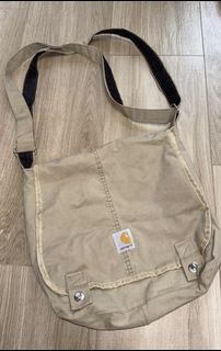 （分類：）位於 。 由 wongyiuu 提交（商品編號 1444654692，圖片 1）。簡介： 。