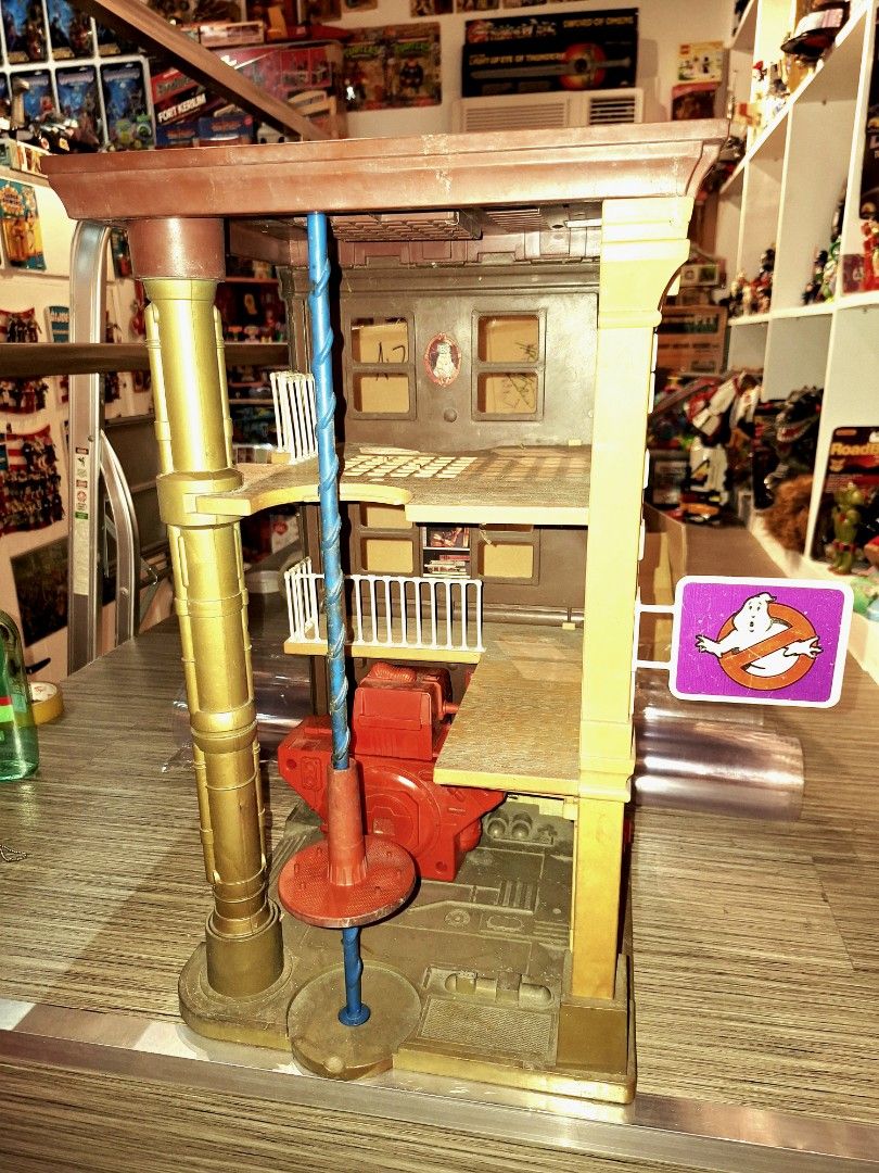 Vintage Ghostbusters Firehouse Fire House Ecto 1 (Category: Action & Battle Toys) located in Manila. Submitted by retrotoycollections (Listing ID 1444552041, Image 1). Description: complete accessories hard to find!!.