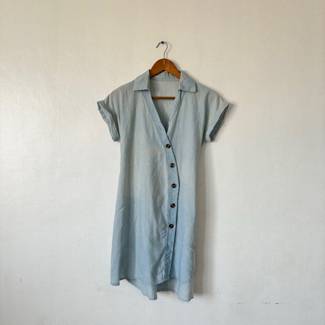 washed blue denim denim dress (Category: Dresses) located in Manila. Submitted by miskym (Listing ID 1444550473, Image 1). Description: .