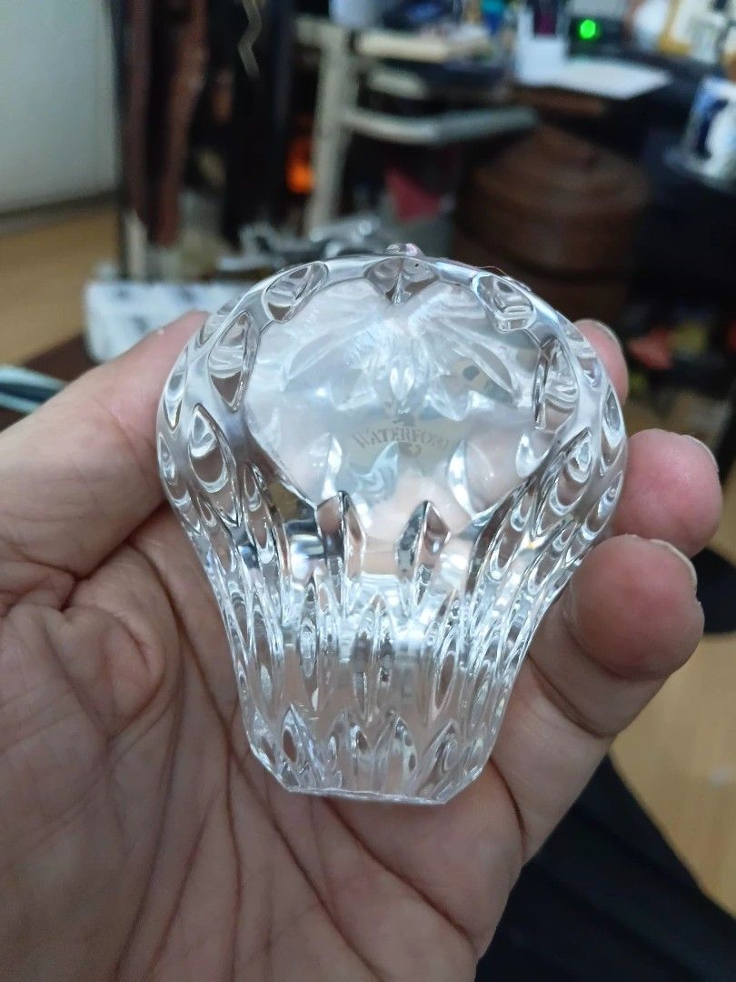 Waterford crystal paper weight (Category: Looking For) located in Manila. Submitted by gt747express (Listing ID 1444619422, Image 1). Description: waterford crystal paper weight size: 2.5 x 2.5 inches.