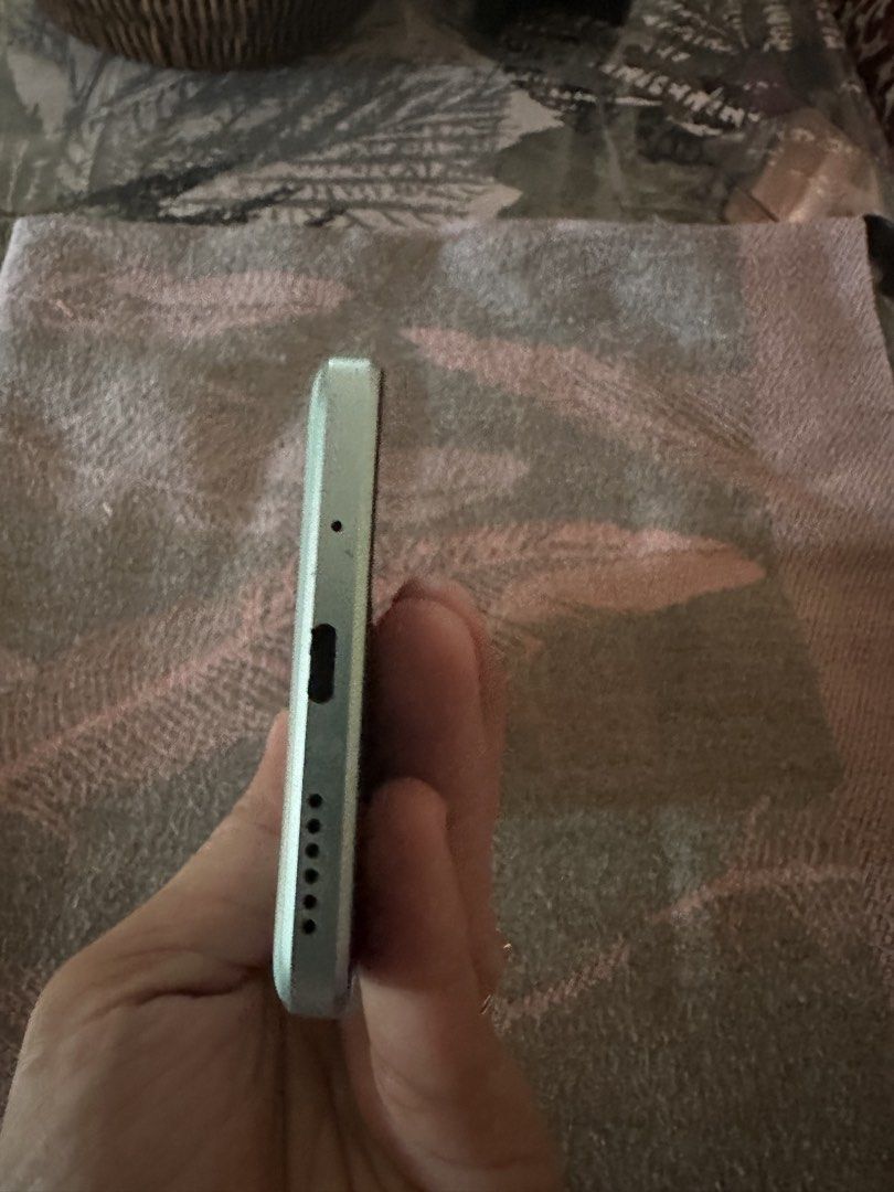 well used (Category: Huawei) located in Pasay City. Submitted by mgprepollo (Listing ID 1444574061, Image 3). Description: .