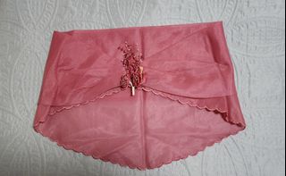 (Category: ) located in . Submitted by titacatz (Listing ID 1444606597, Image 1). Description: .