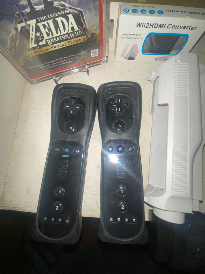 Wii accessories (Category: Controllers) located in Manila. Submitted by olxph_leoni602 (Listing ID 1444674222, Image 2). Description: Nintendo wii accessories Sold as bundle / set 2 pcs Wii pistol for shooting games - spring stiff need pa gamitin ng gamitin (Good for resident evil darkside/umbrela ) 2 pcs Class A wii mote ,still prestine condition 1pc Wii to HDMI converter Black Location Mandaue Meet up haftway mandaue or you booking or COD via l