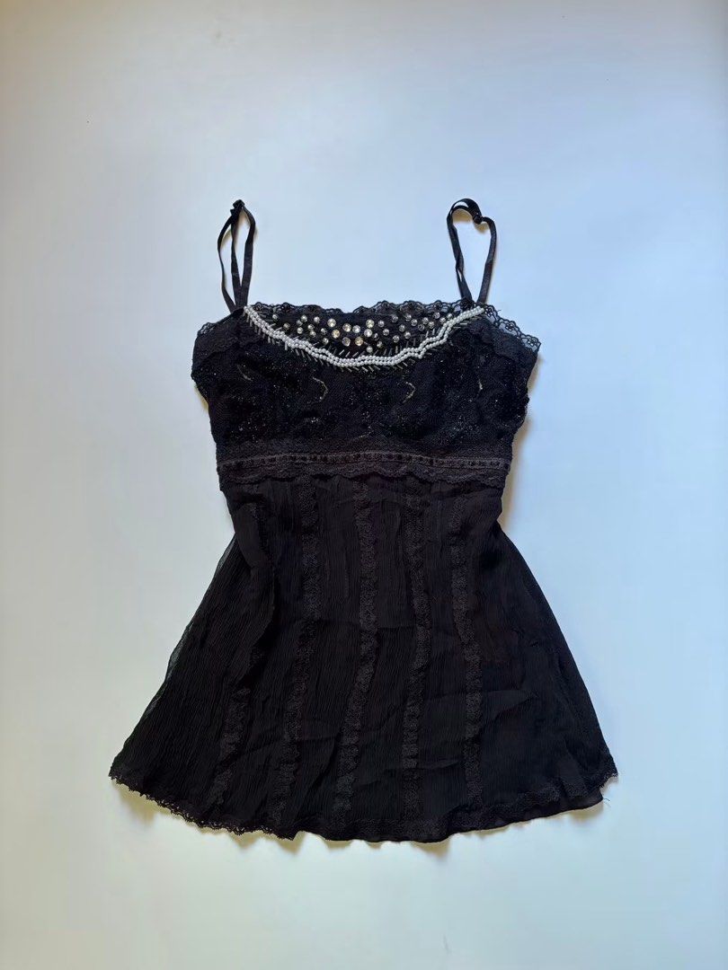 y2k black fairycore mesh beaded top (Category: Sleeveless) located in San Enrique. Submitted by getsthrift (Listing ID 1444626494, Image 1). Description: no issue! super coomfy ng tela .